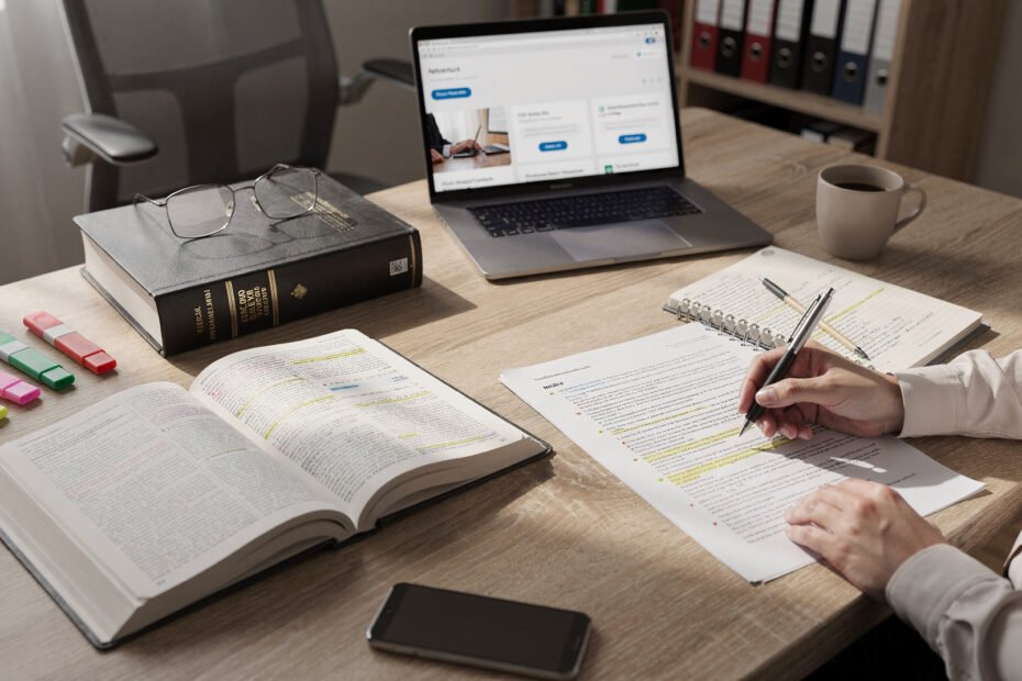 comment devenir clerc de notaire